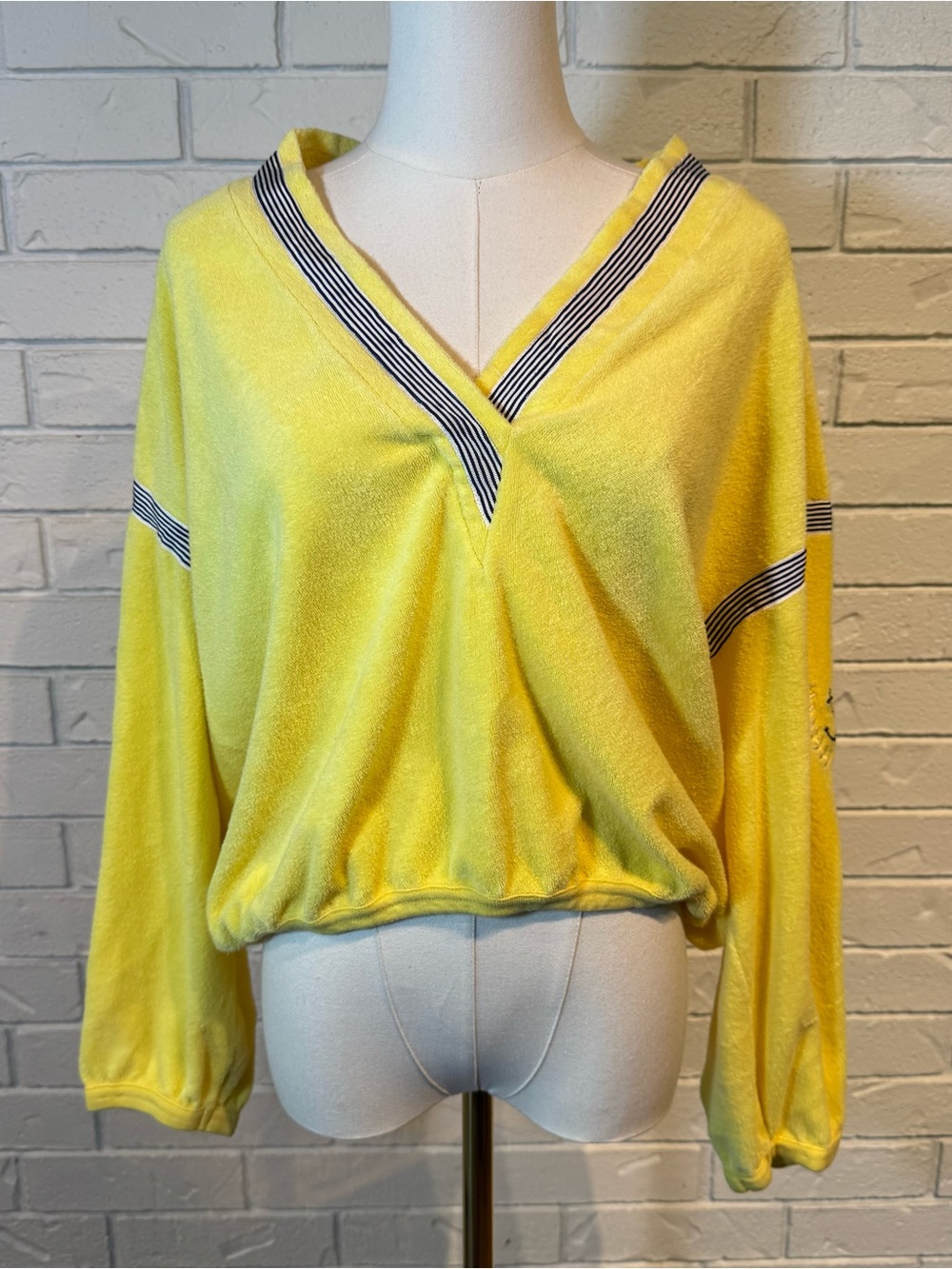Vintage 80s 90s California ROC Yellow Terry Cloth Pullover with Anchor Womens M